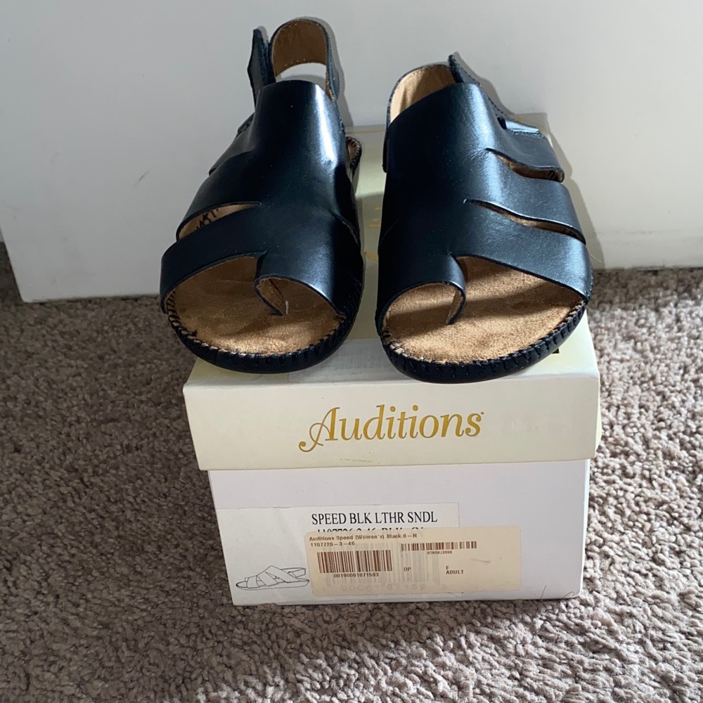 Auditions Black Leather Sandals - Picture 2 of 4